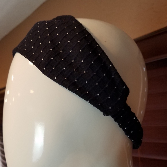 Handmde Headband - Picture 2 of 2